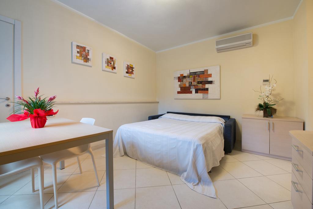 Residence Colombo Виареджо Экстерьер фото