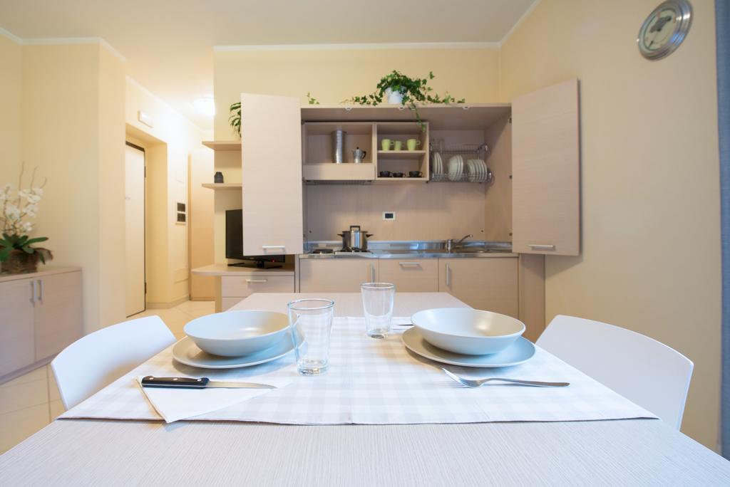 Residence Colombo Виареджо Экстерьер фото
