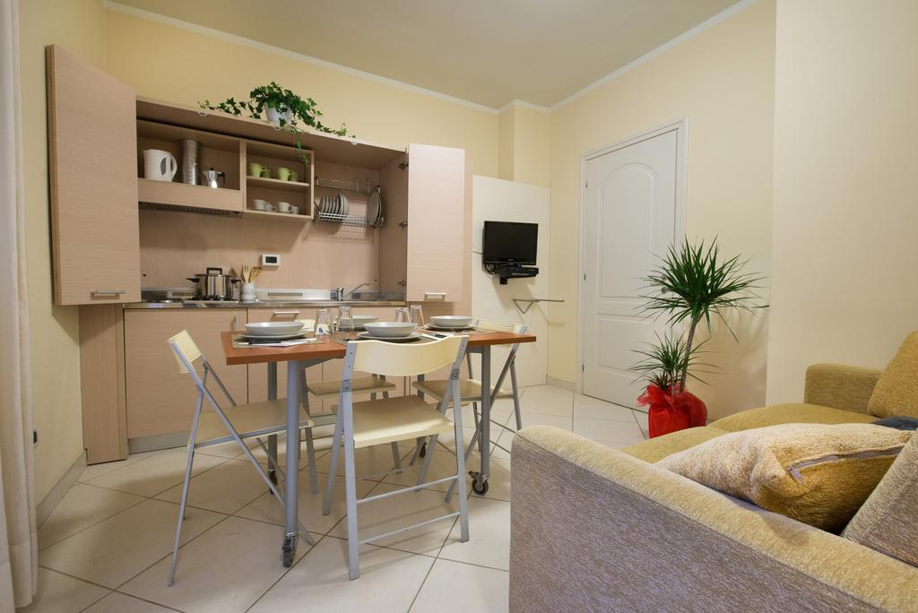 Residence Colombo Виареджо Экстерьер фото