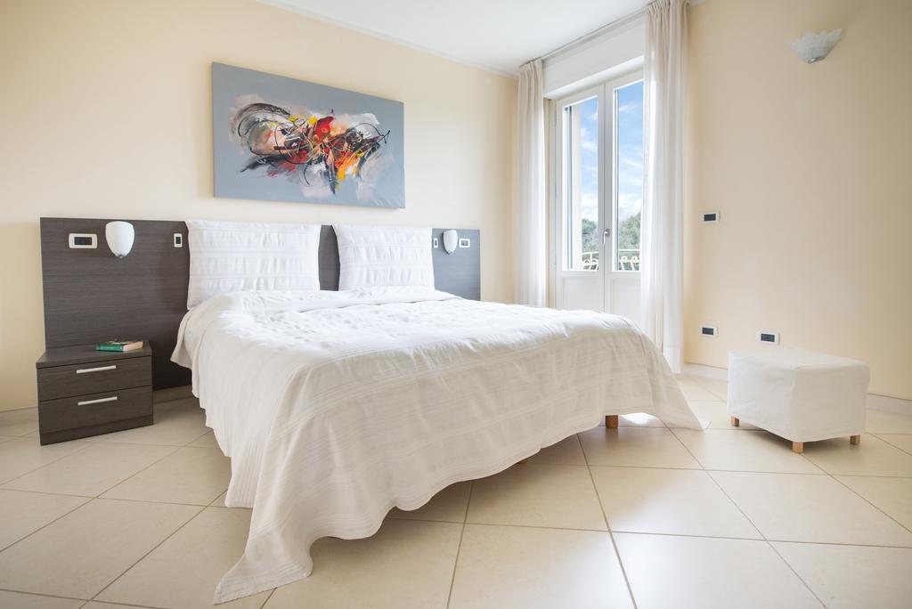 Residence Colombo Виареджо Экстерьер фото
