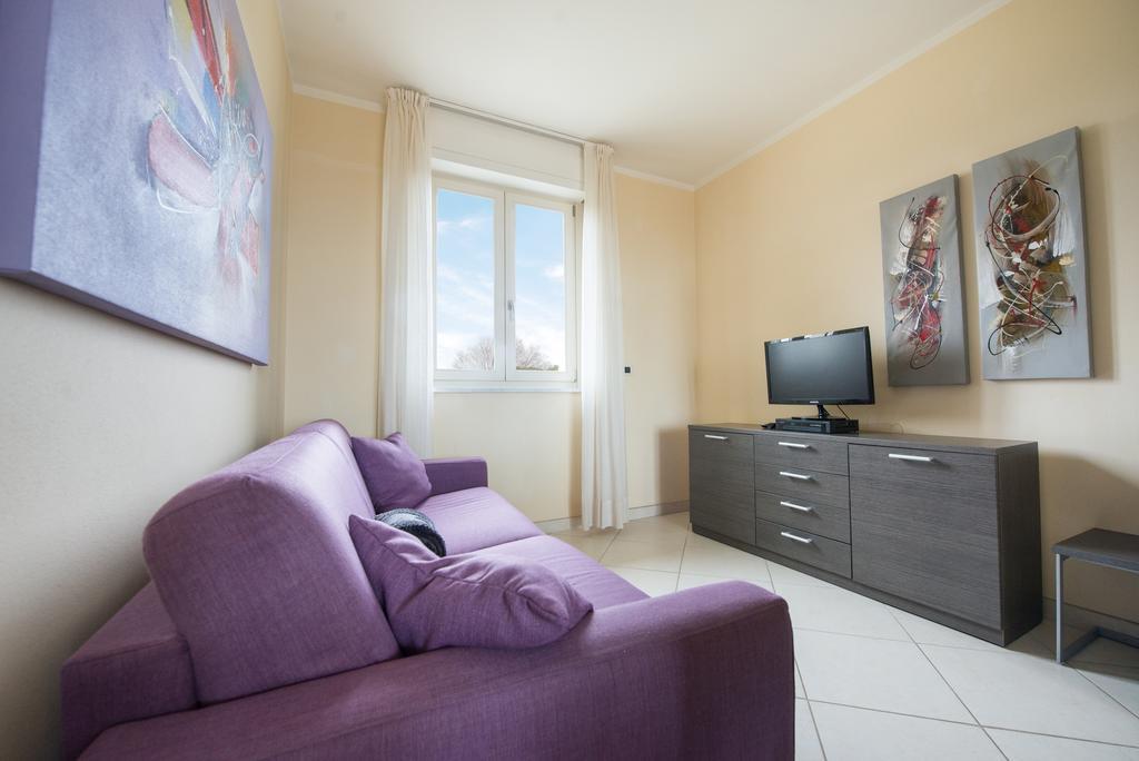 Residence Colombo Виареджо Экстерьер фото